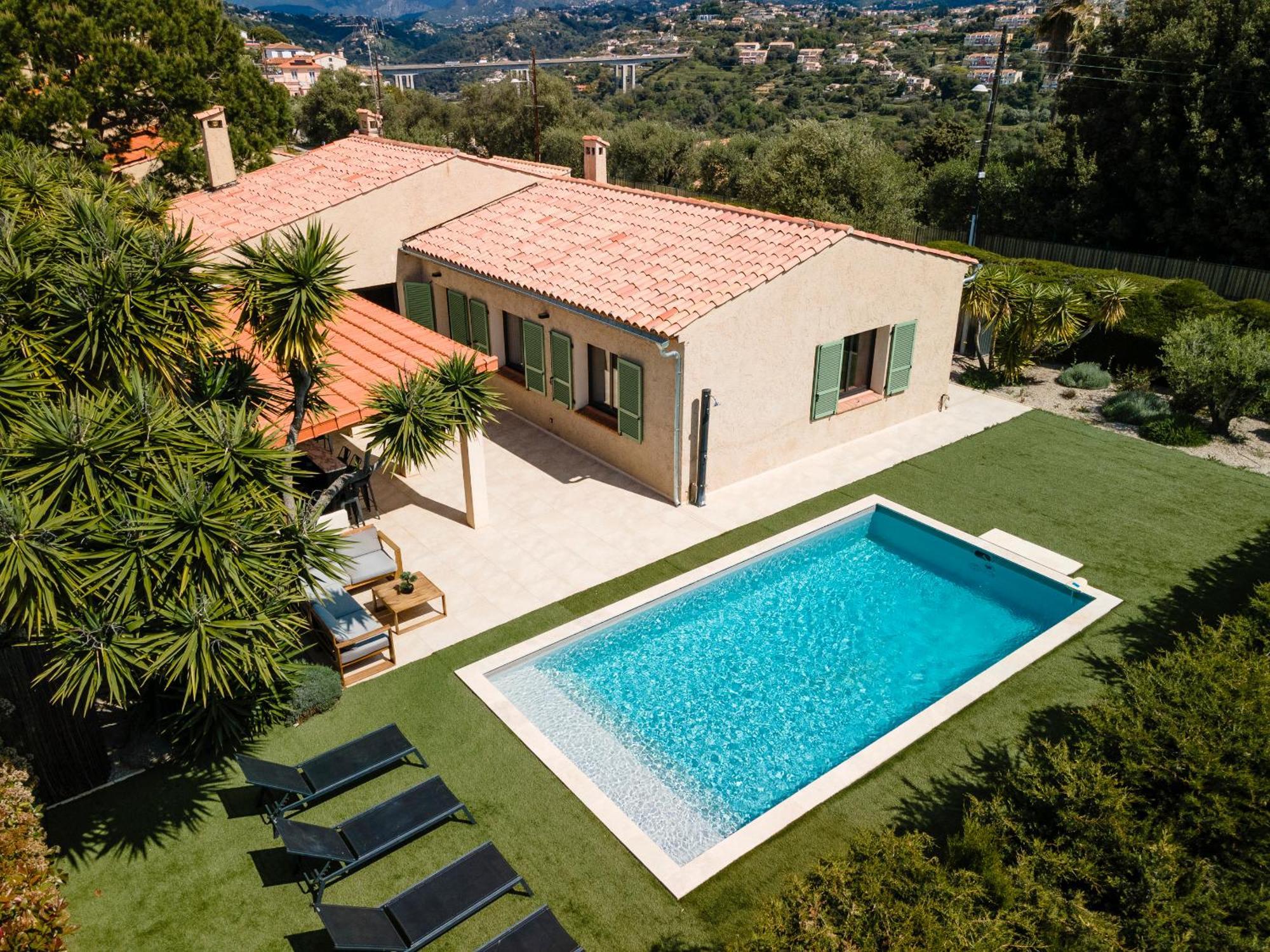 Renting - Bellet - Live A Dream Pool 3 Bedroom Garden Parking
