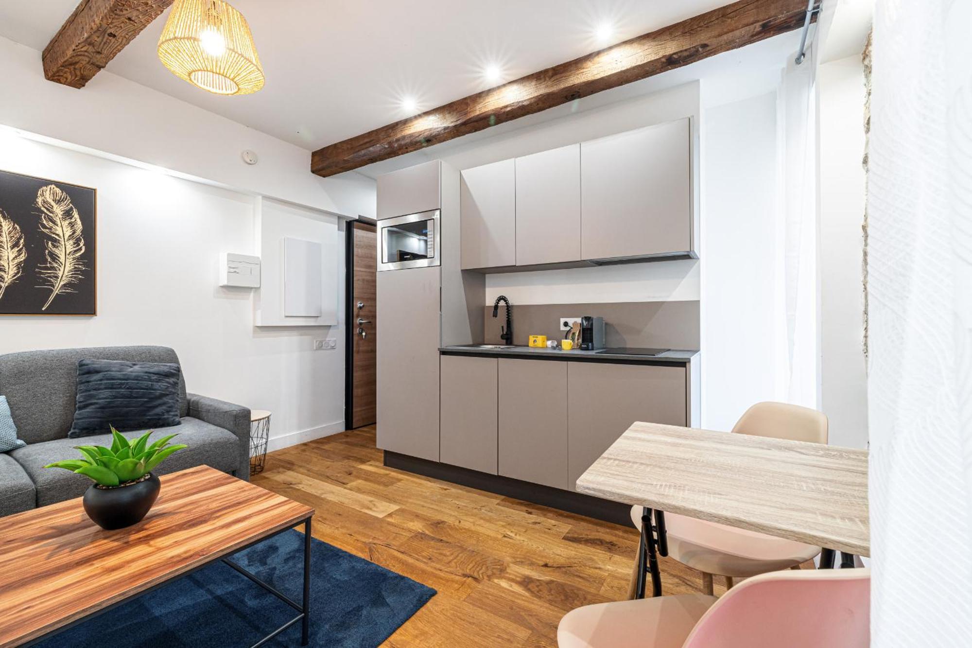 Apartment Pretty & Quiet In Port Area *