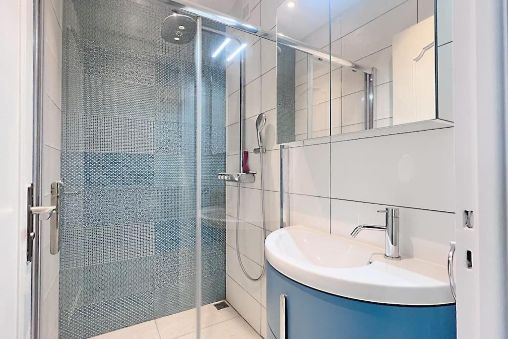 Apartment La Baia Dei Ange Nice