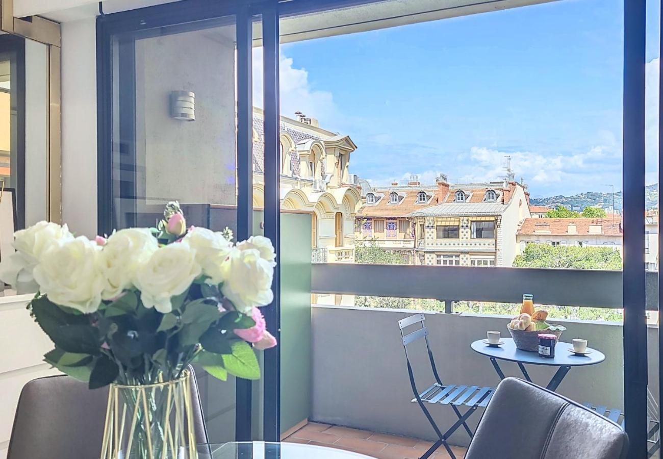 Apartment Nestor&jeeves - Pop Art - - Balcony Nice