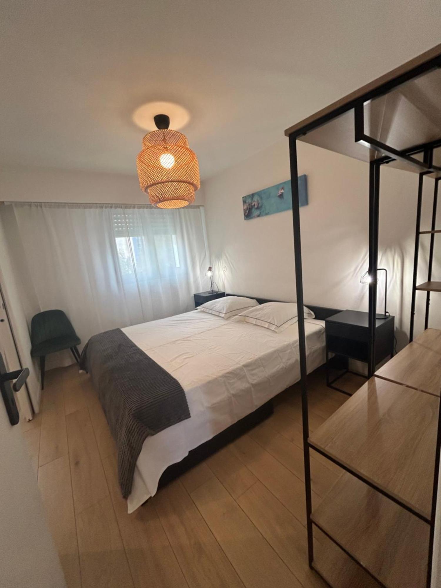 Apartment Sunny Days