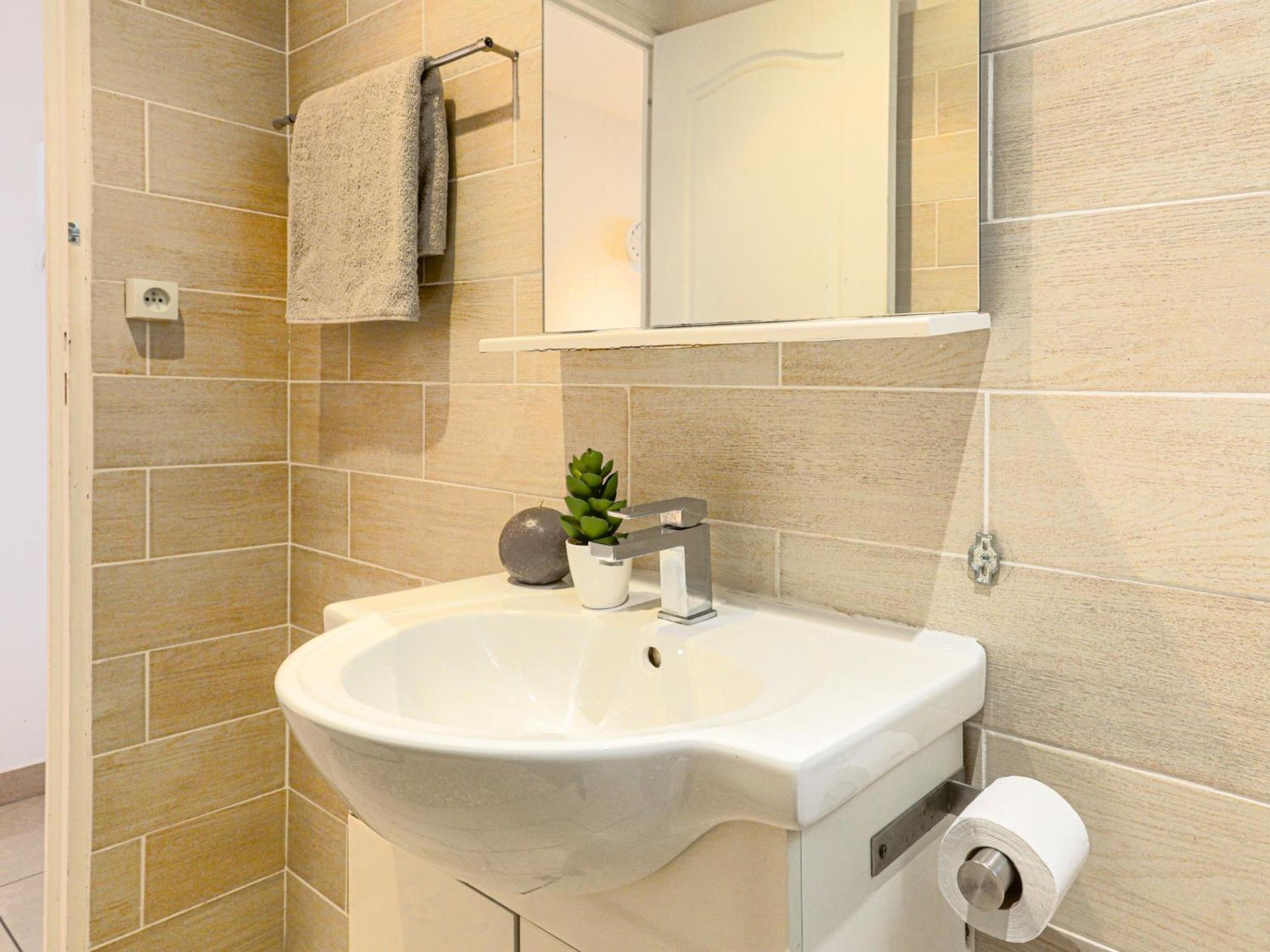 M-therese Promenade Anglais By Interhome Apartment