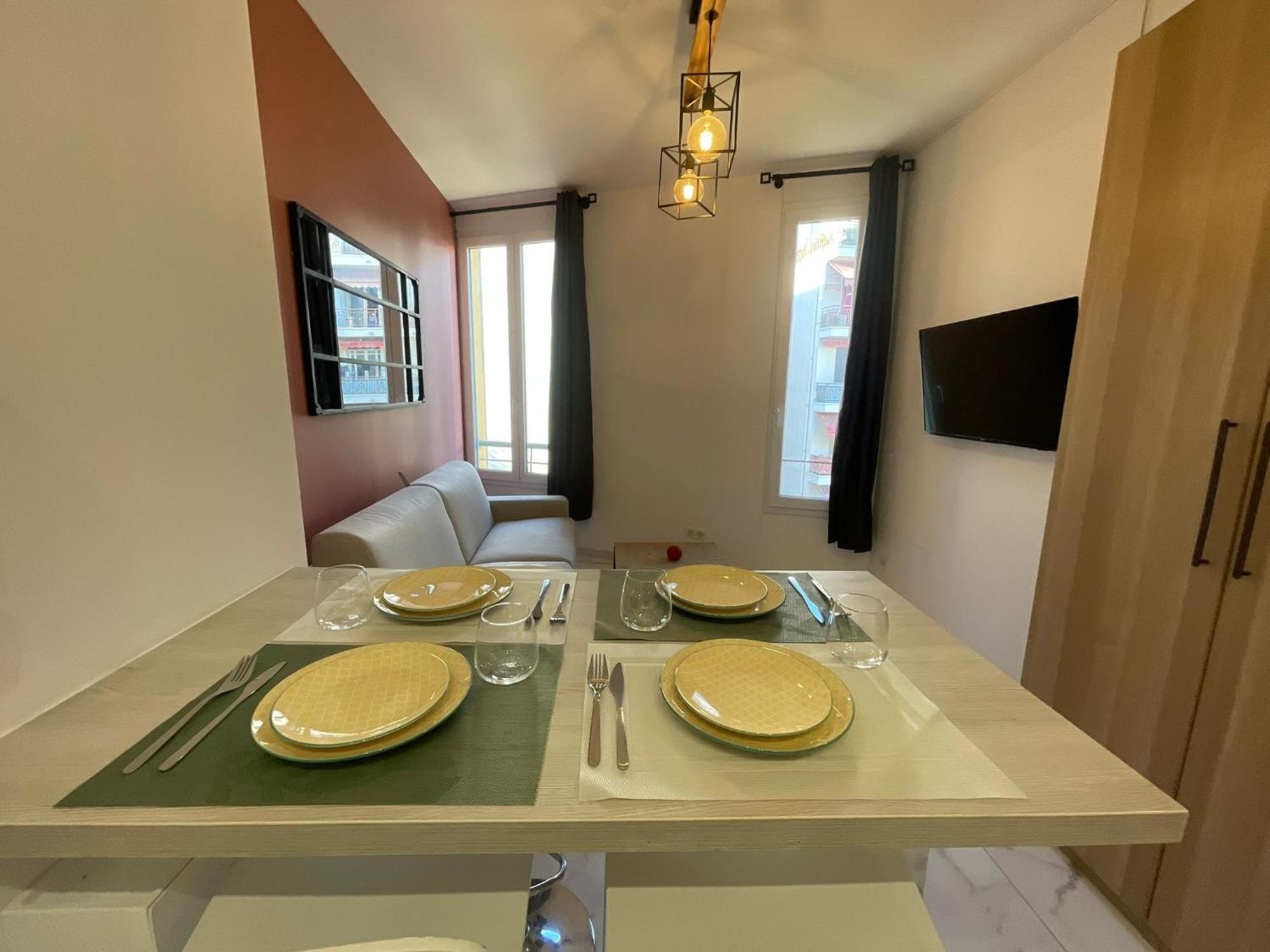 Apartment Centre