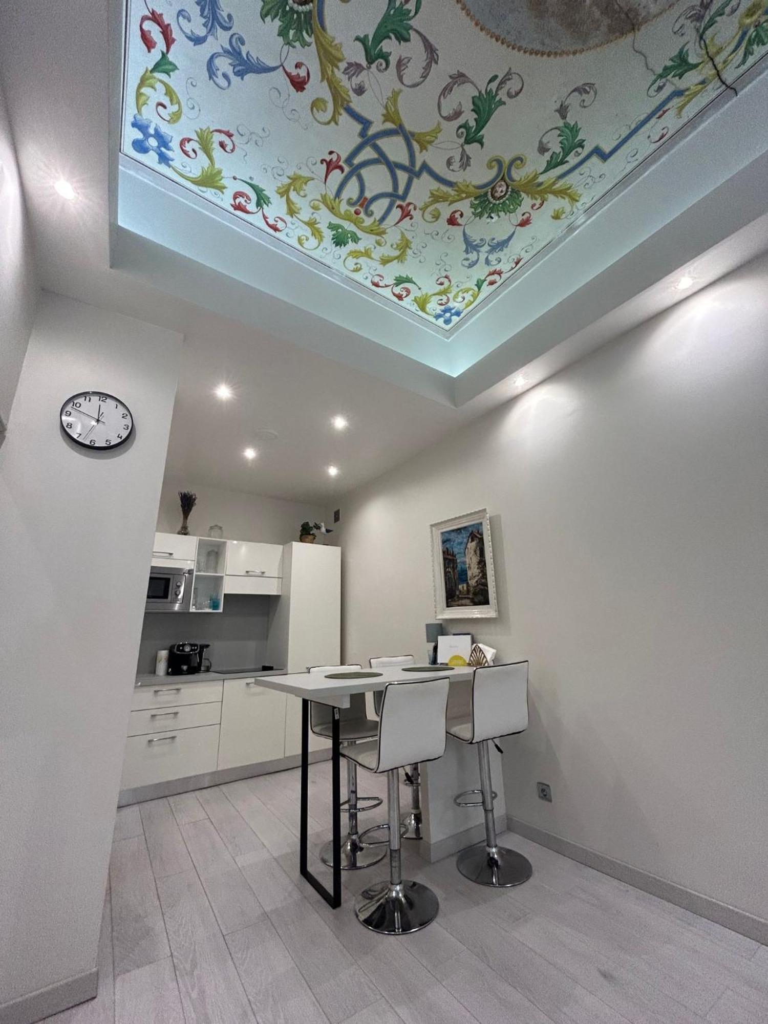 Apartment Luxury In The Heart Of Old Town Nice.