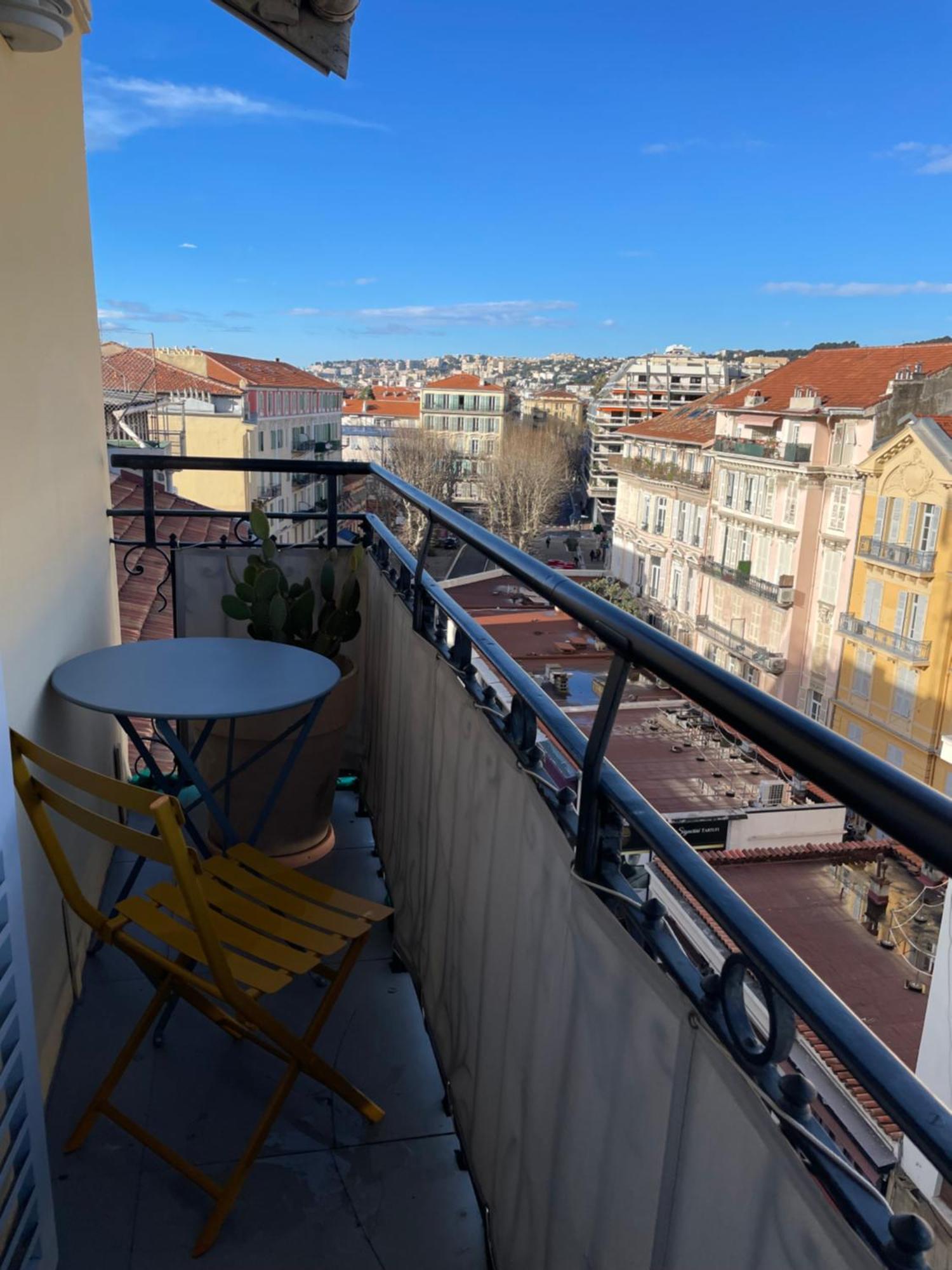 Magenta Mama - Comfort & Charm In Carre D'or - Near Nice