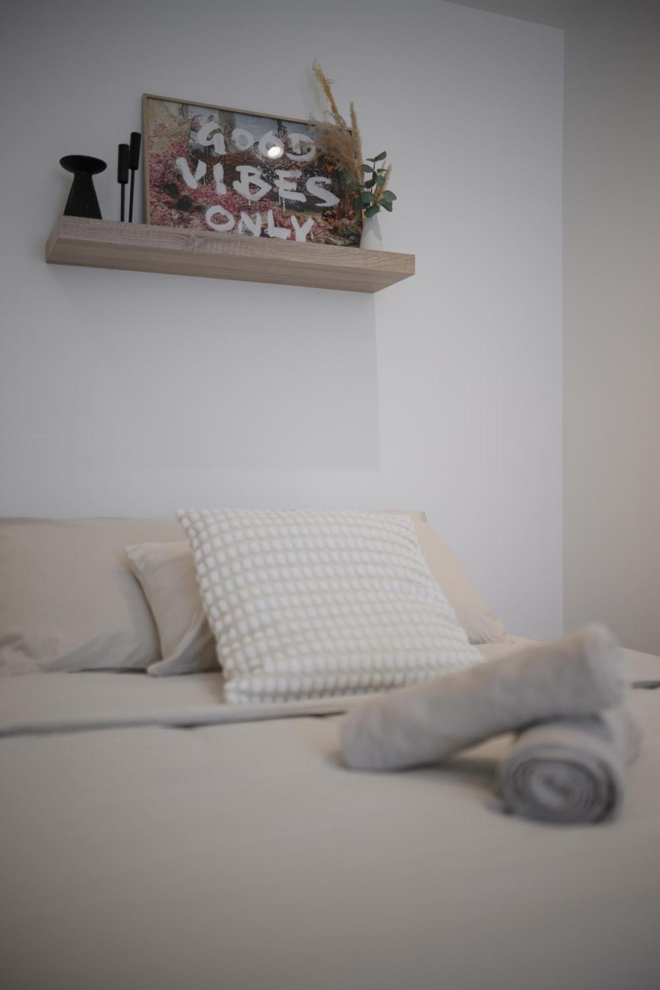 Apartment Spacieux Summer Getaway Ideal For 6 Nice