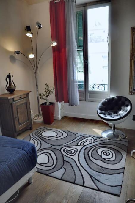 - Stylish Downtown * Nice