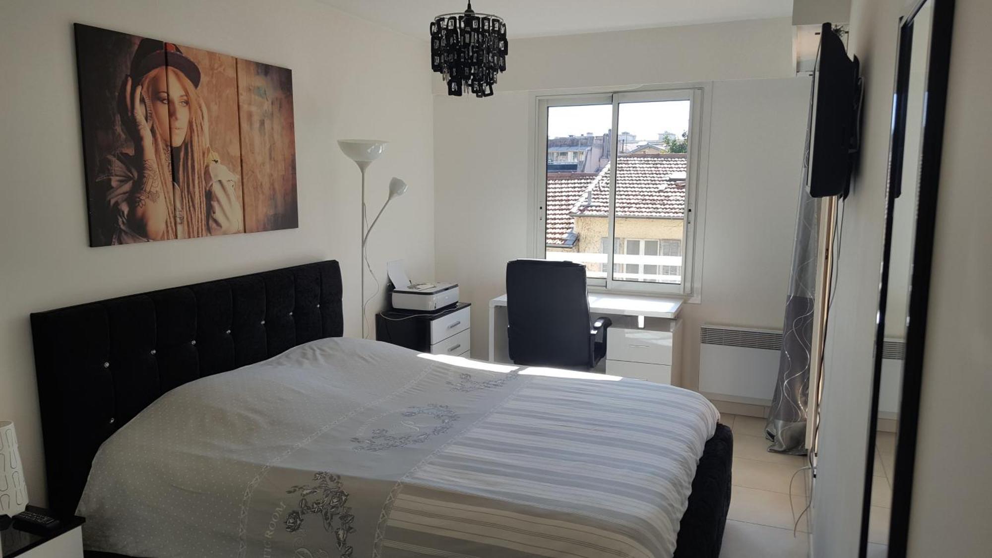 Homestay Chambre Pour 51m2 Avec Grande Terrasse *