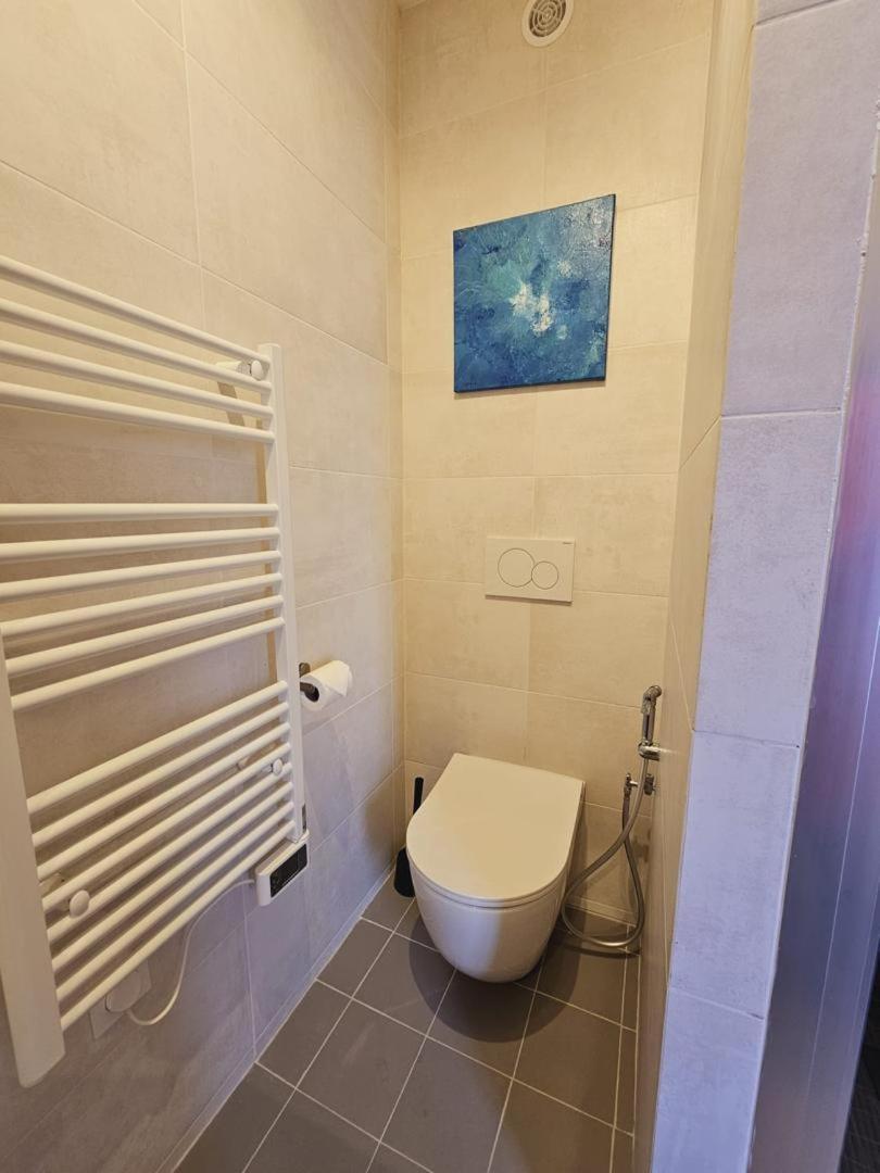 Agusta Sweethome Apartment *