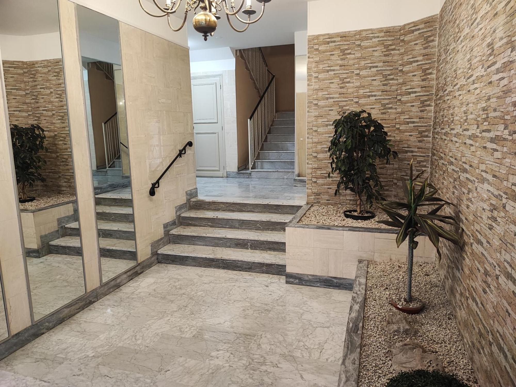 Beau Meuble Hyper Centre * Nice