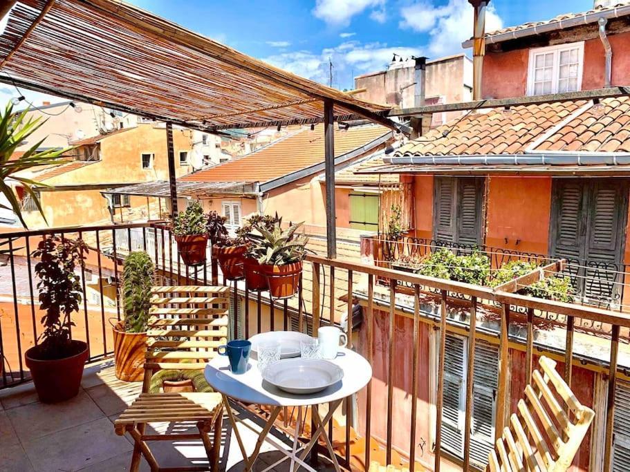 #30 Old Town, Castle Panoramic View / Terrace & Ac Apartment