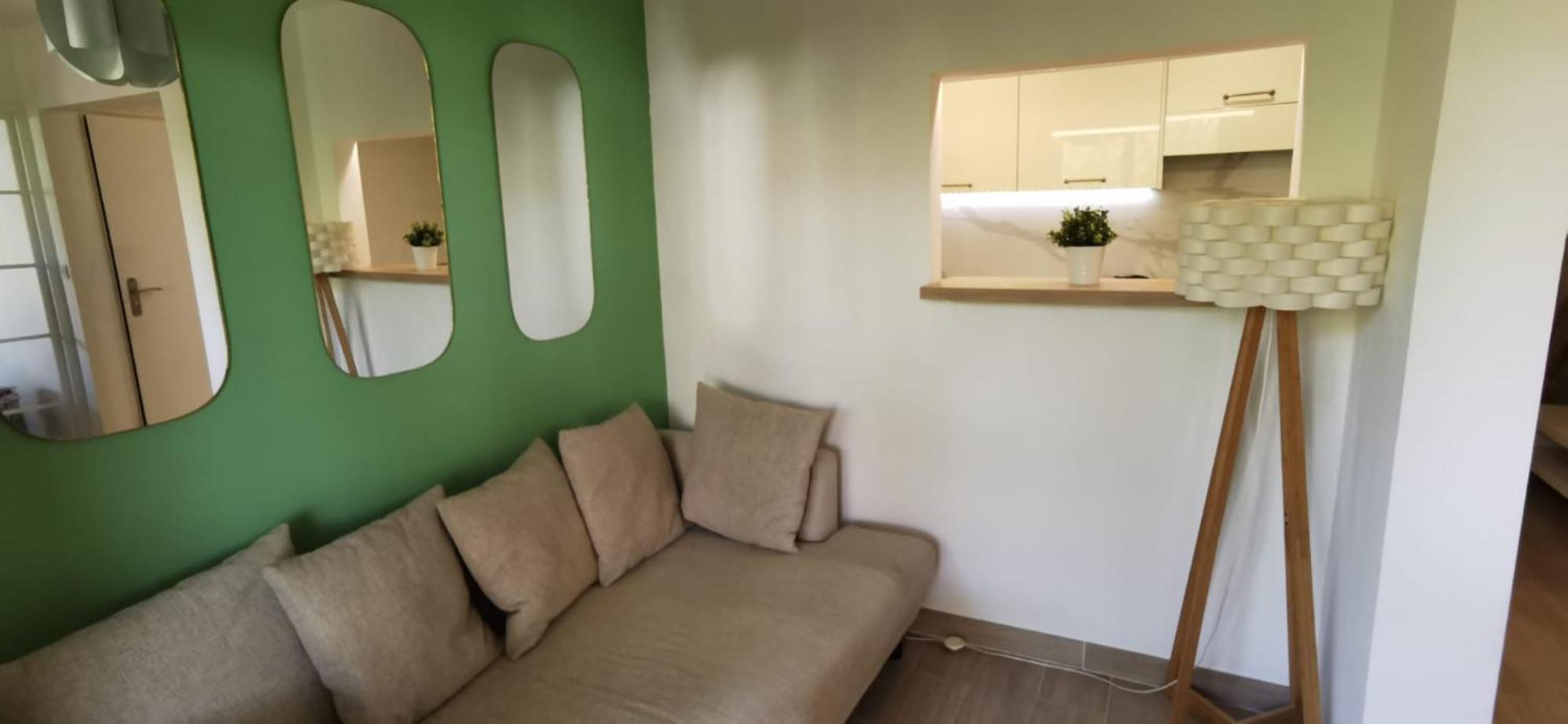 Apartment 2 Pieces Au Calme Avec Terrasse Et Climatisation Nice
