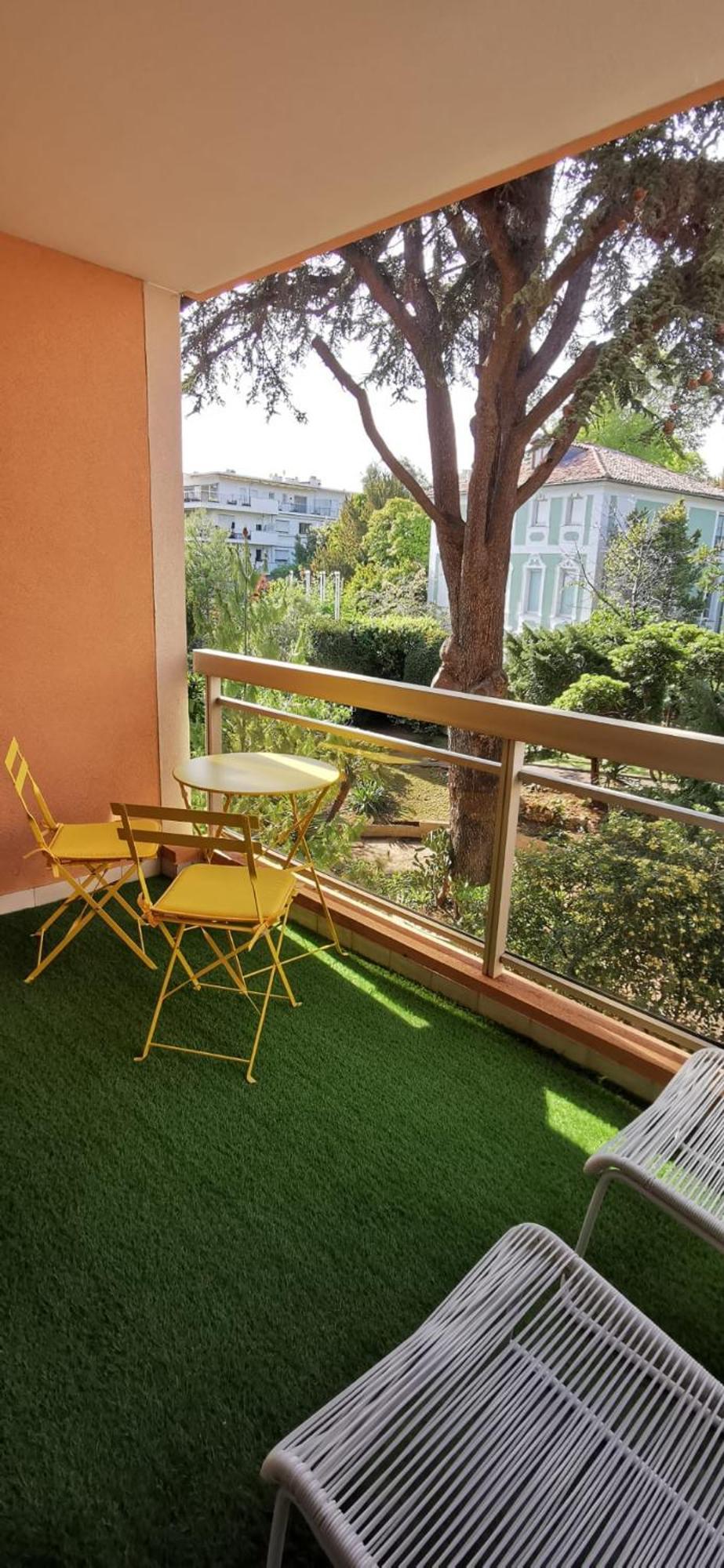 2 Pieces Au Calme Avec Terrasse Et Climatisation Apartment *