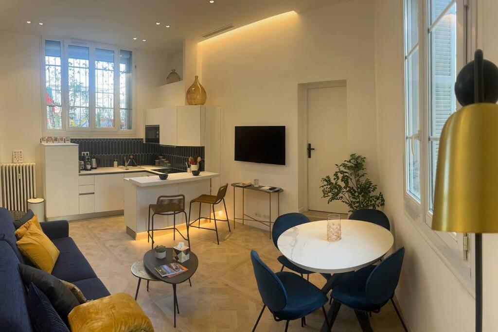 4 Stars Palais Hermitage, 5 Pers, Ac, Full Confort Apartment *