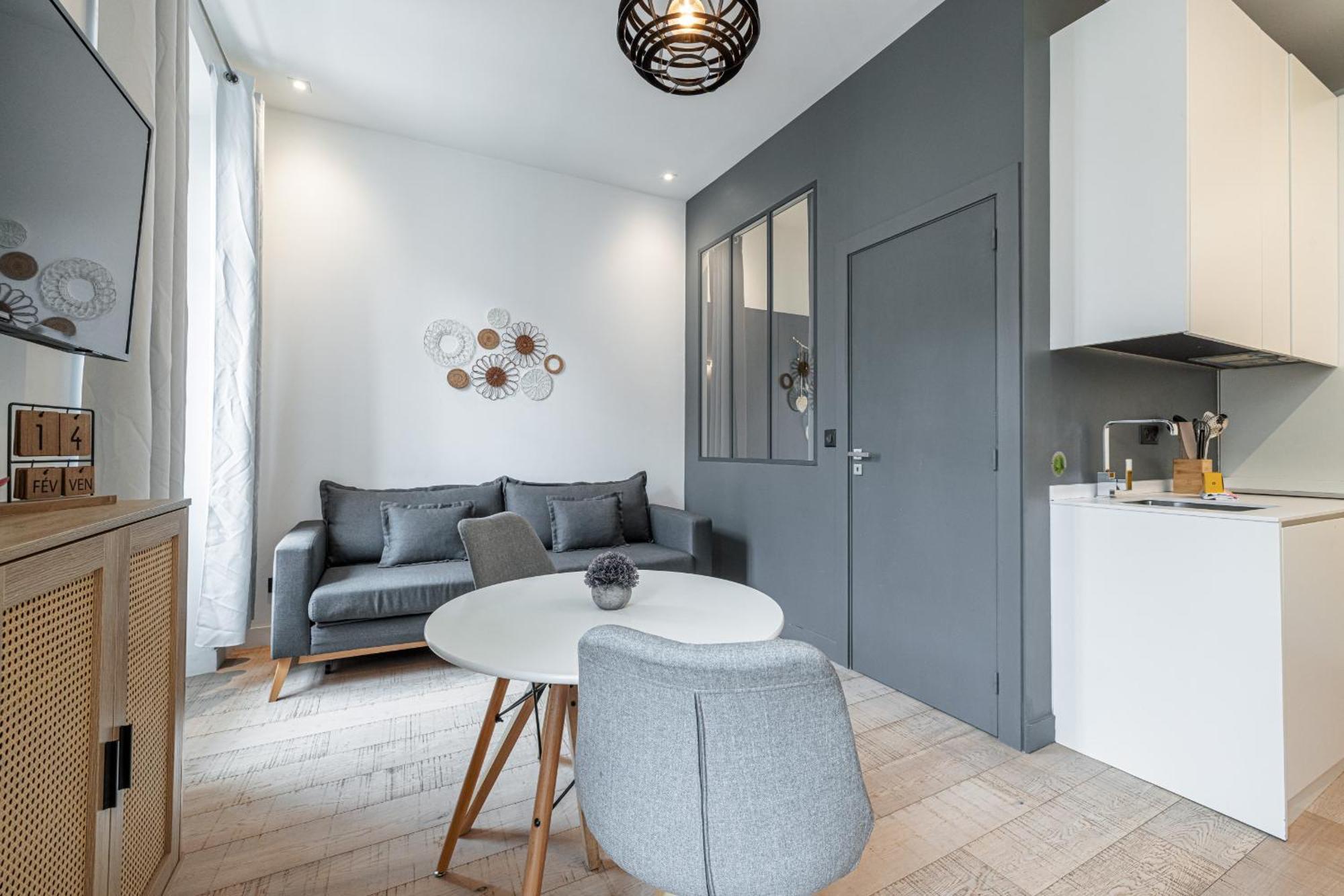 Cozy 1 Bdr Downtown Nice