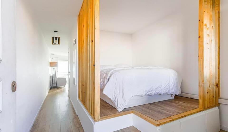 Cote D'azur Charm, With Panoramic Seaview In Appartement
