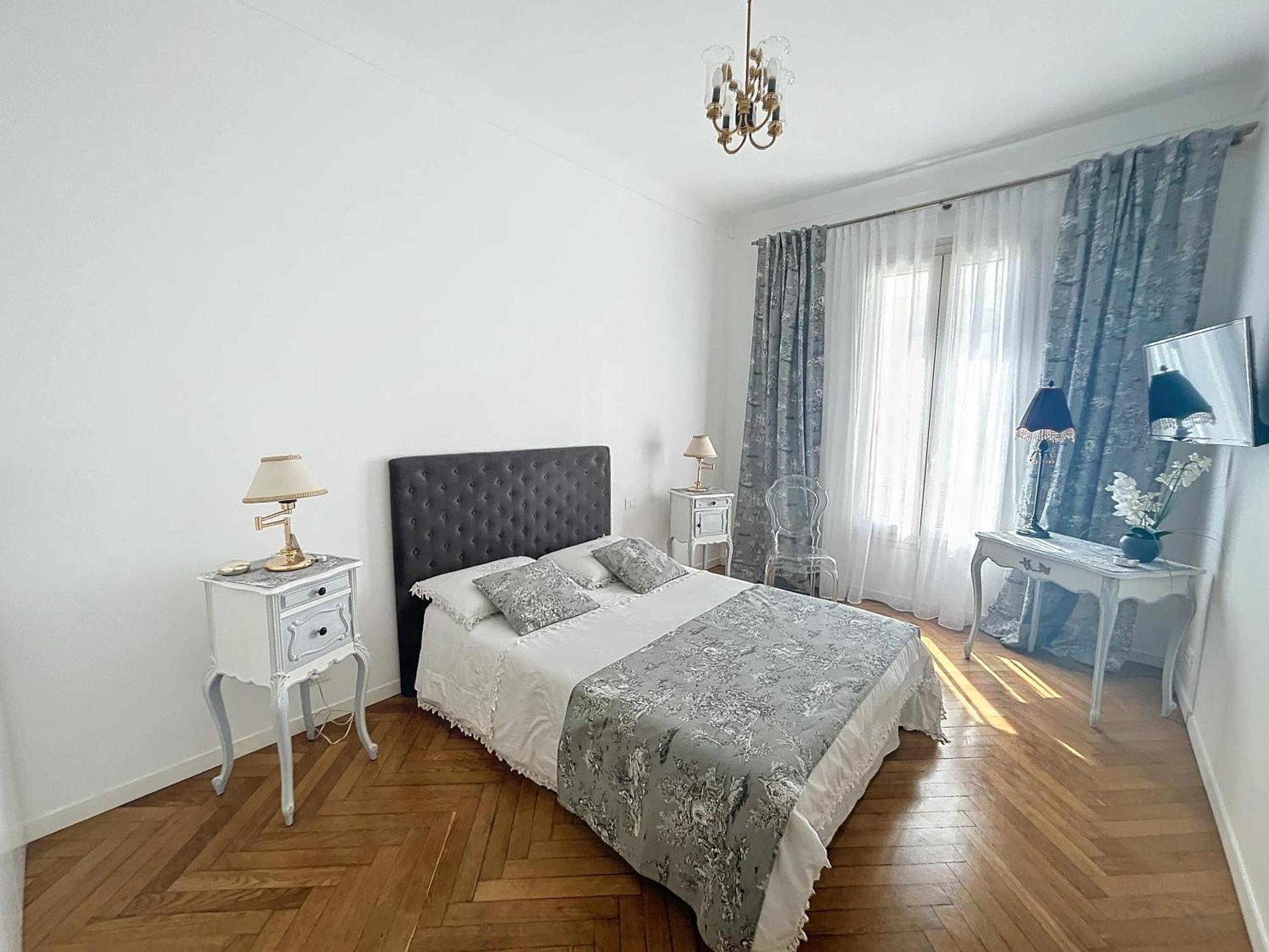 Elegant Proche Mer