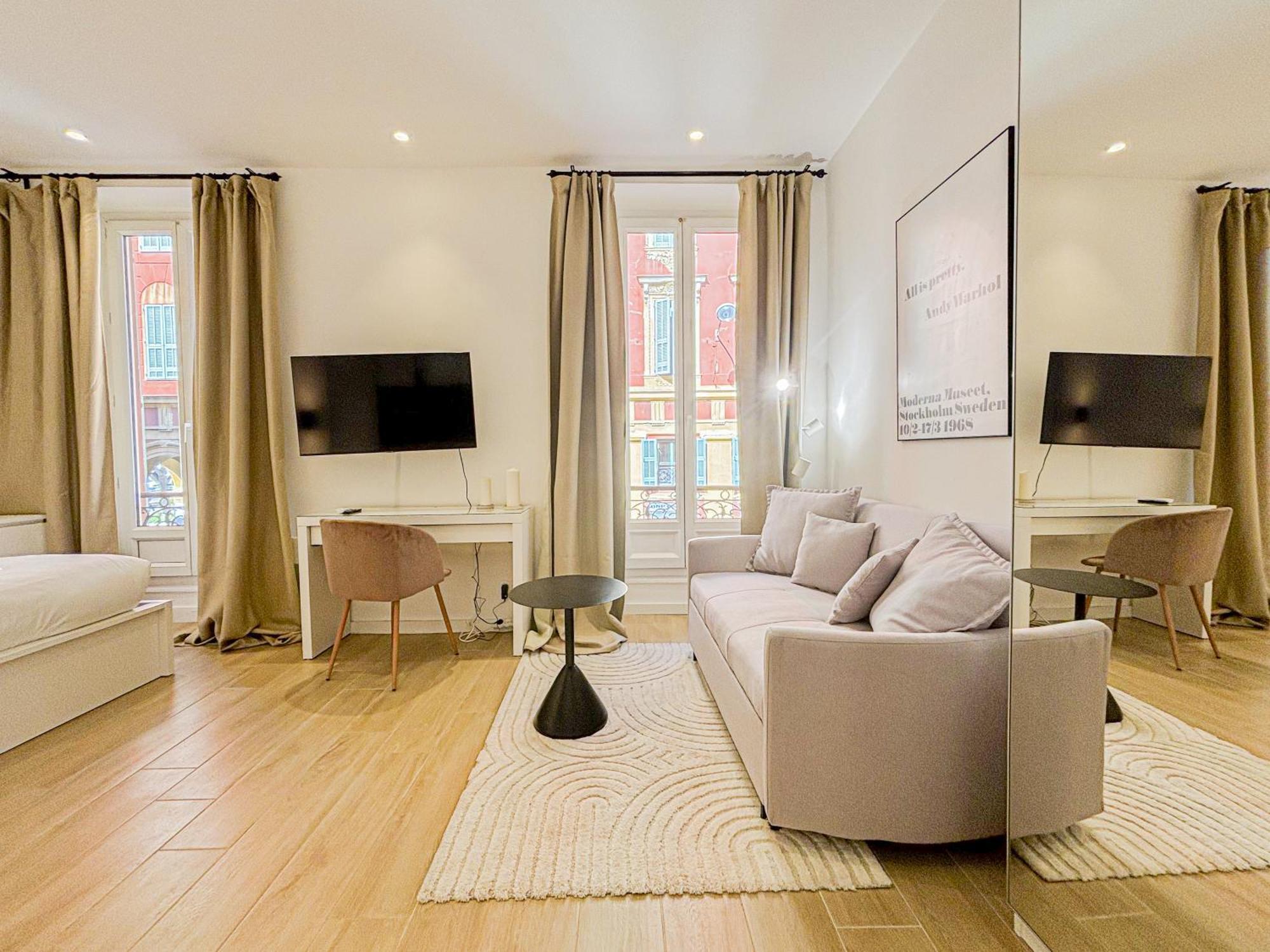 Chic Scandinavian Style - Wifi, Ac, 2pers Apartment