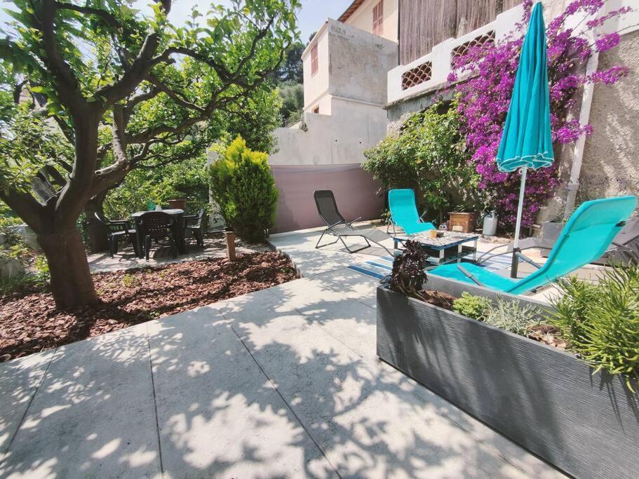 En Avec Jardin Apartment *
