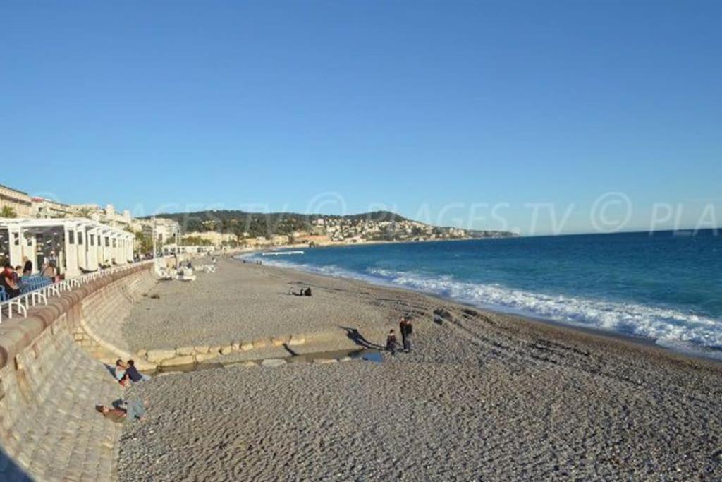 Balcony-beautiful-central-1 Block Beach-a.c-wifi *
