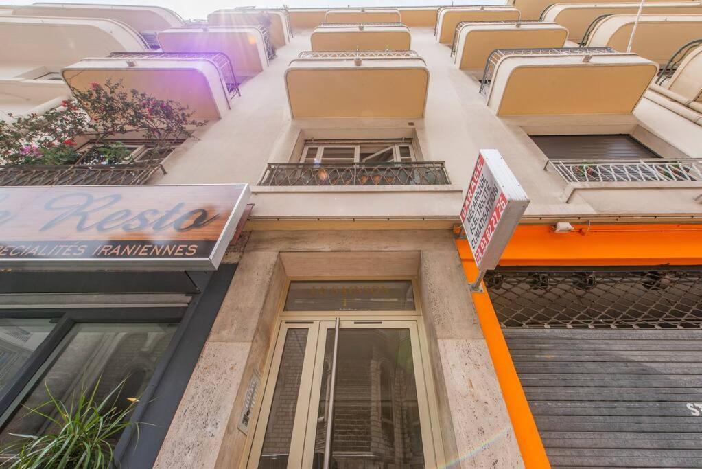 Apartment Balcony-beautiful-central-1 Block Beach-a.c-wifi Nice