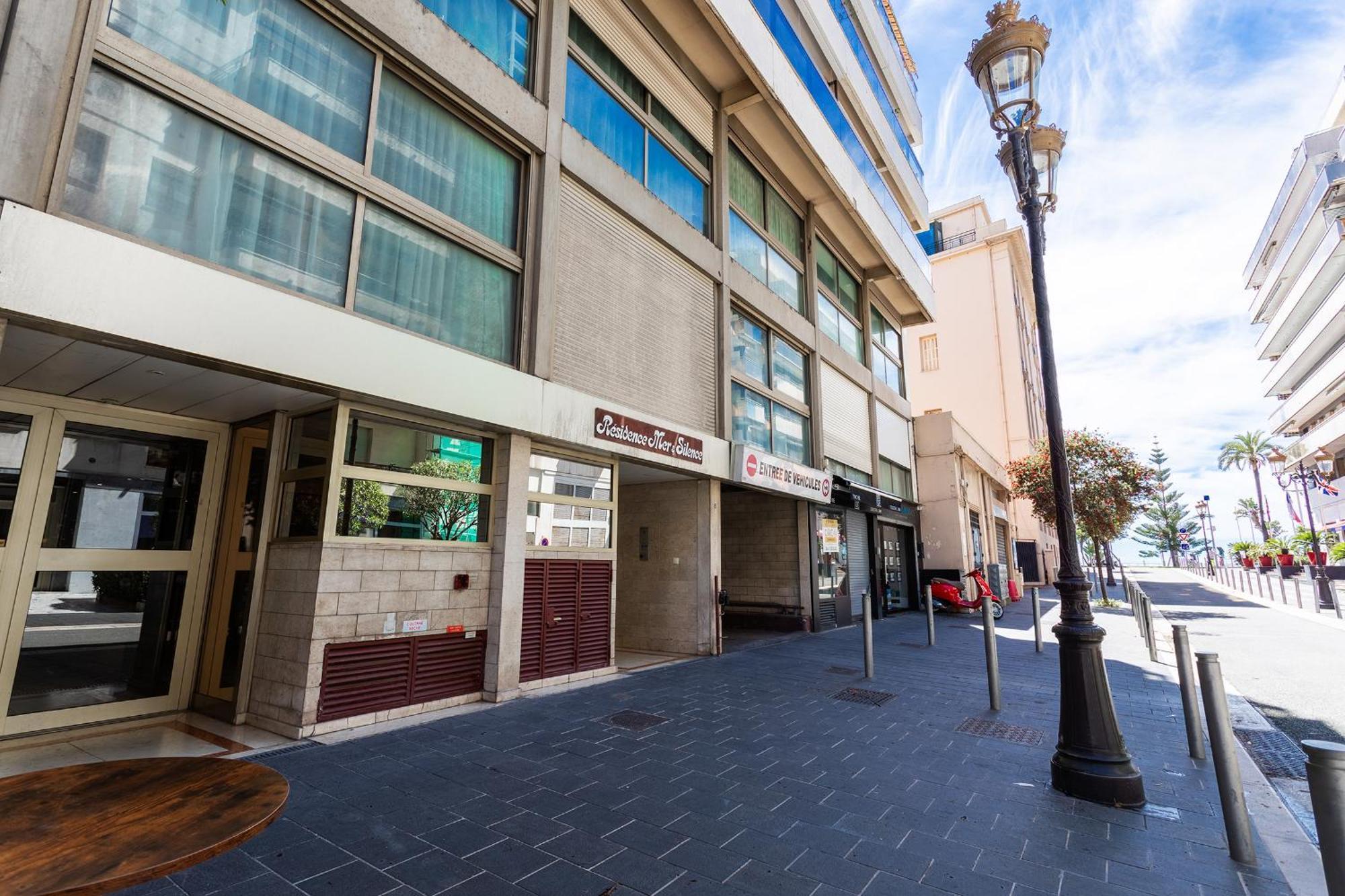 Apartment Massenet View Ap4168 Nice, By Riviera Homes