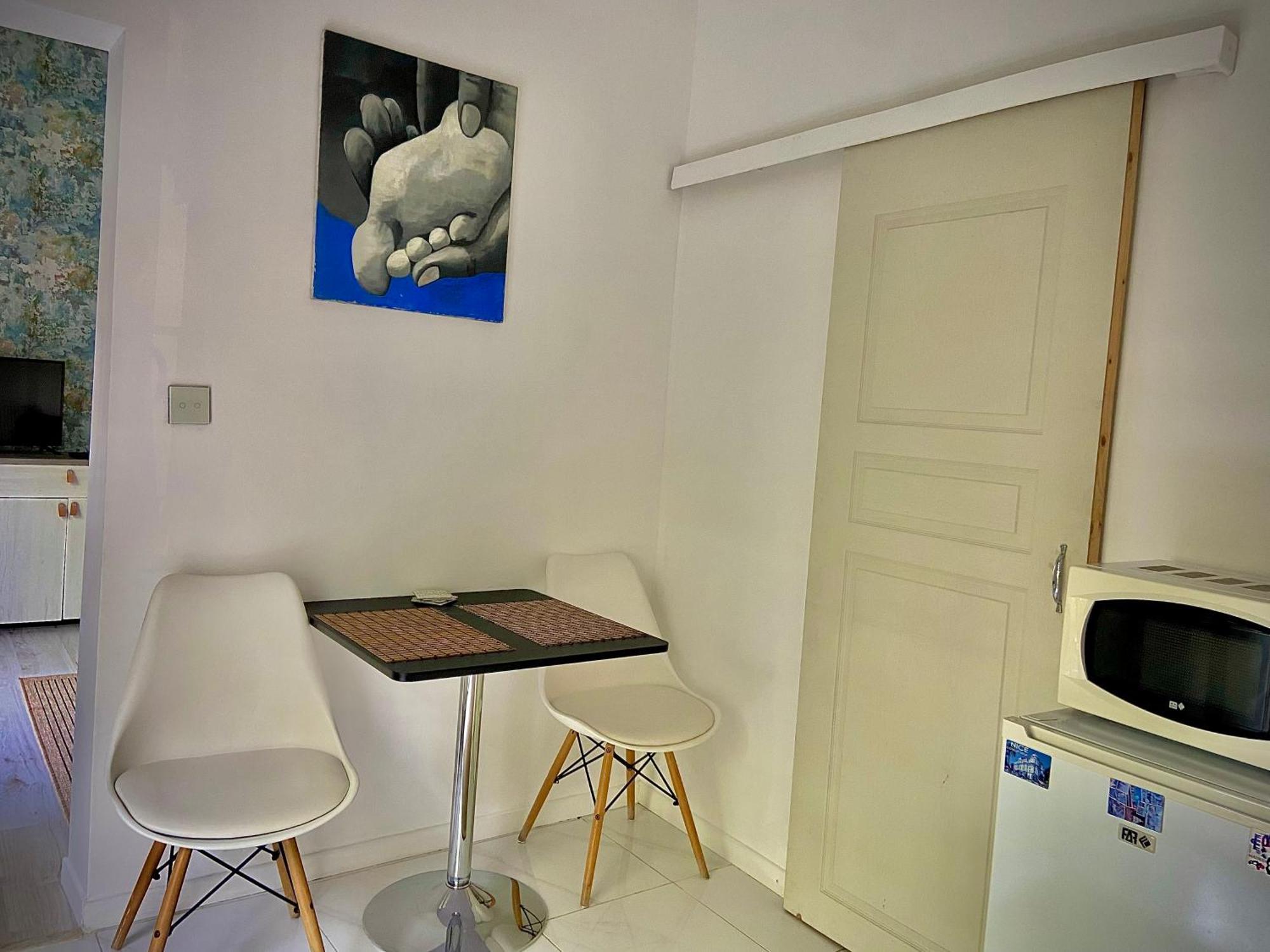 Lovely Riviera Apartment