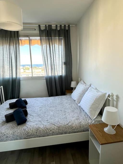 Apartment Joli 2 Pieces - Proche Aeroport - Terrasse Vue *