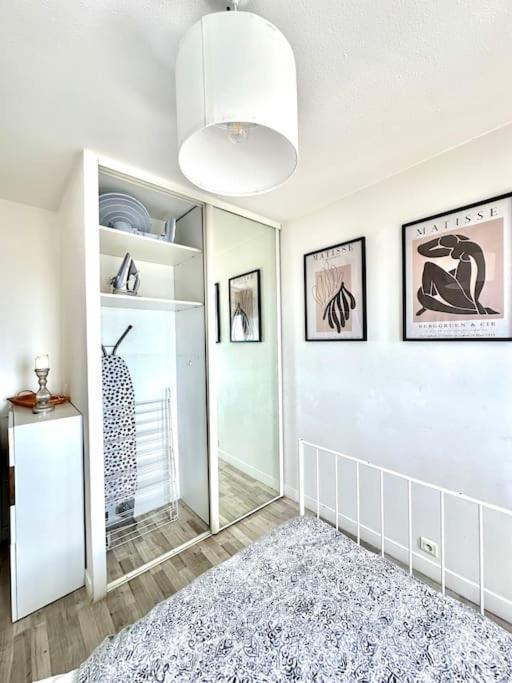 Apartment Joli 2 Pieces - Proche Aeroport - Terrasse Vue *