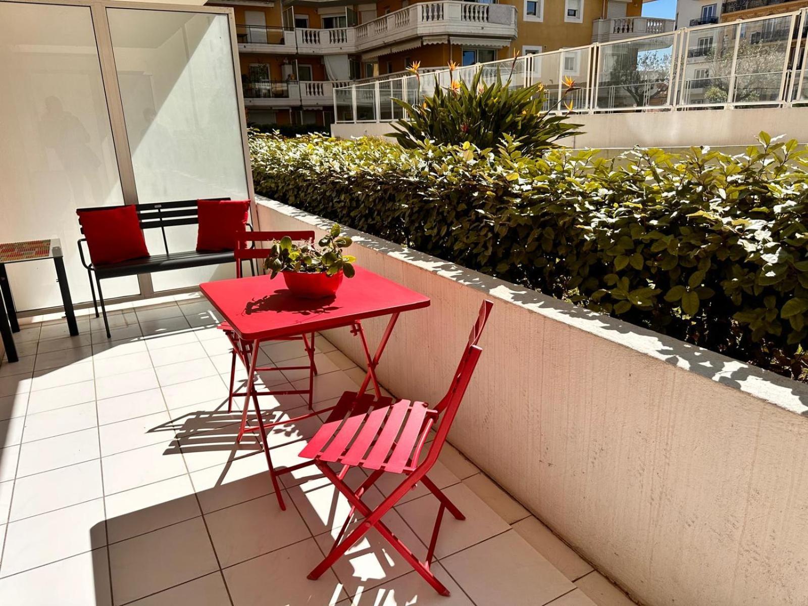 Des Domes Fshh Apartment Nice