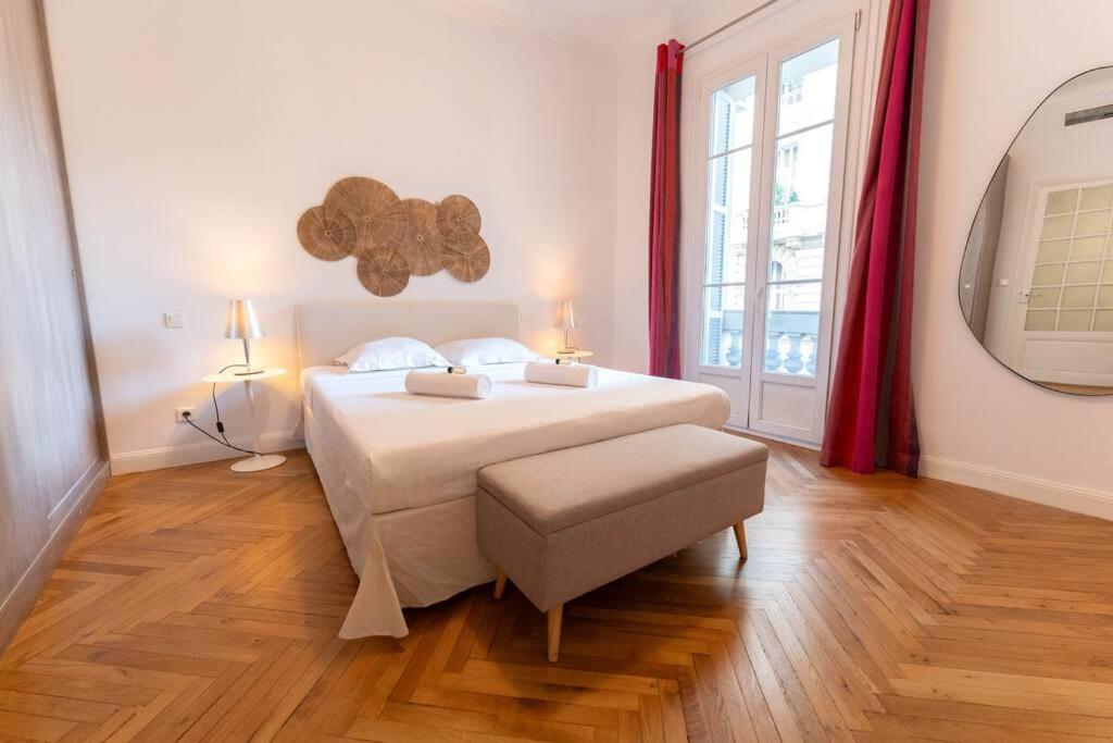 Superbe Avec Jardin Piscine, Garage