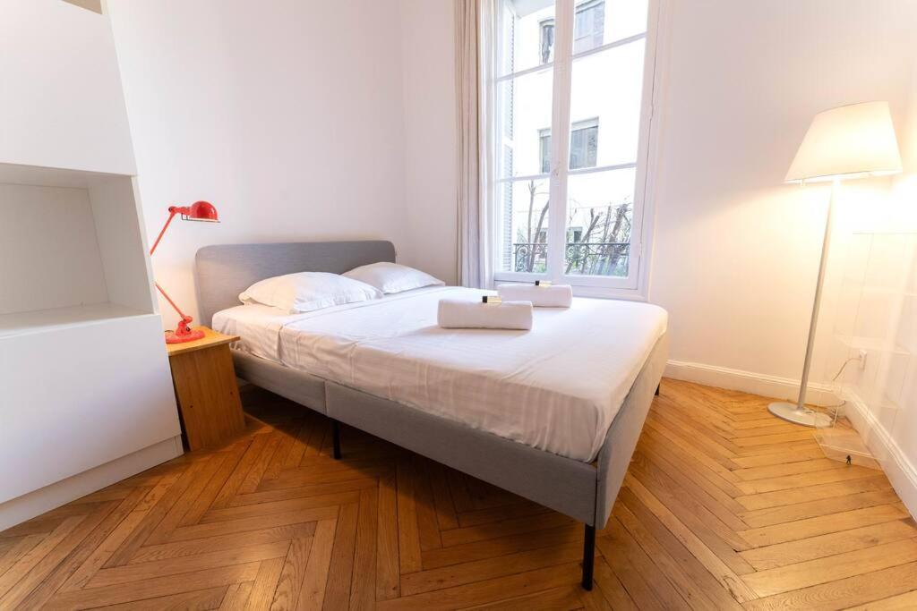 Superbe Avec Jardin Piscine, Garage Apartment