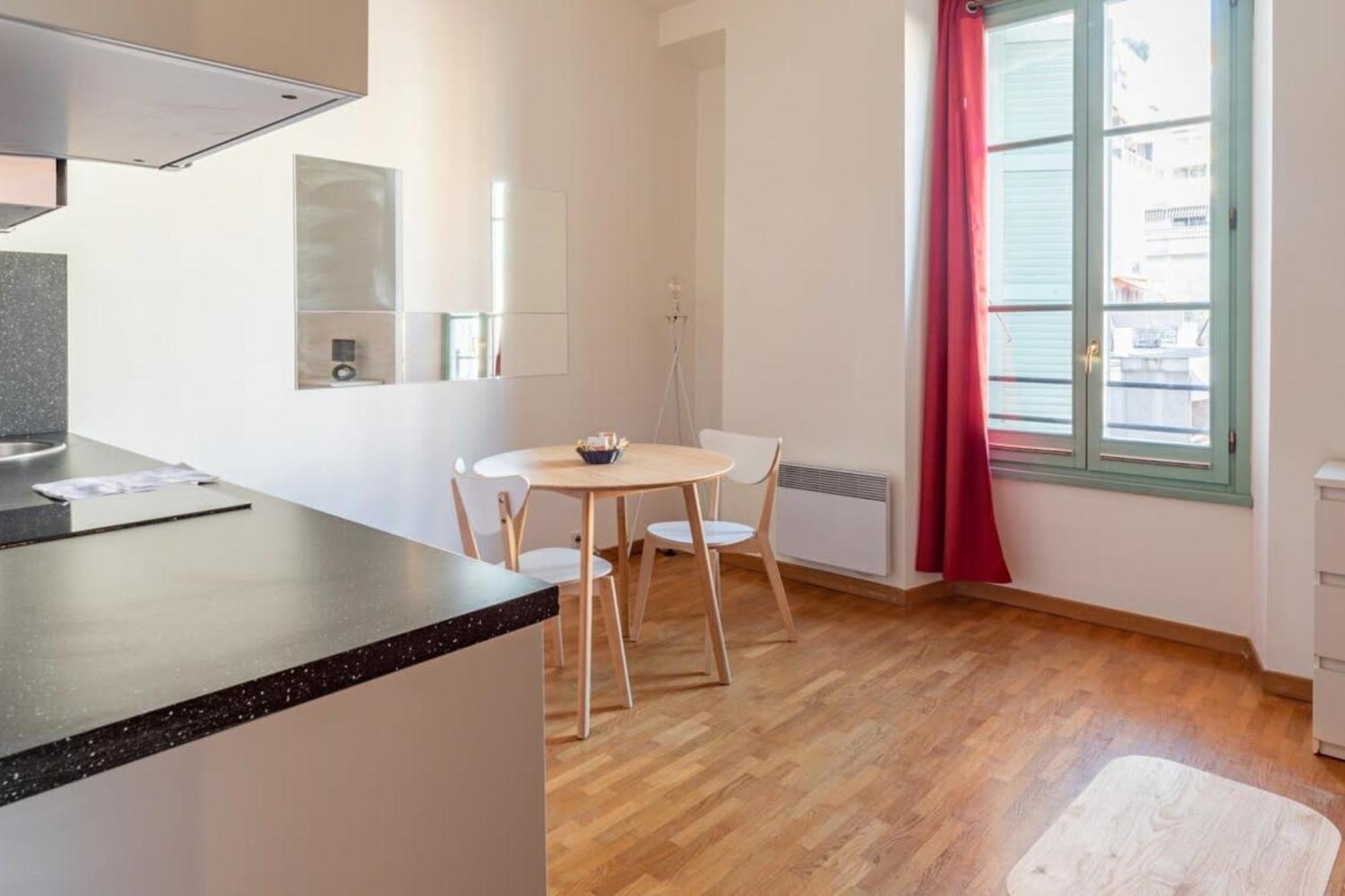 Near Place Massena Appartement *
