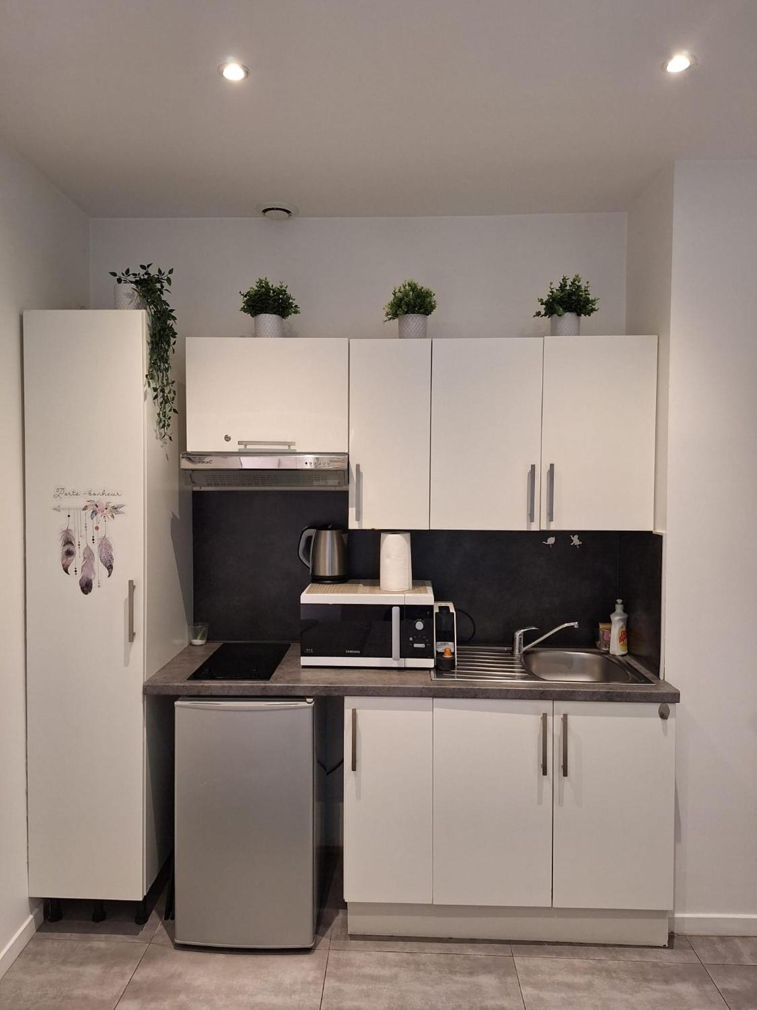 Beautiful With Privat Terrace Apartment