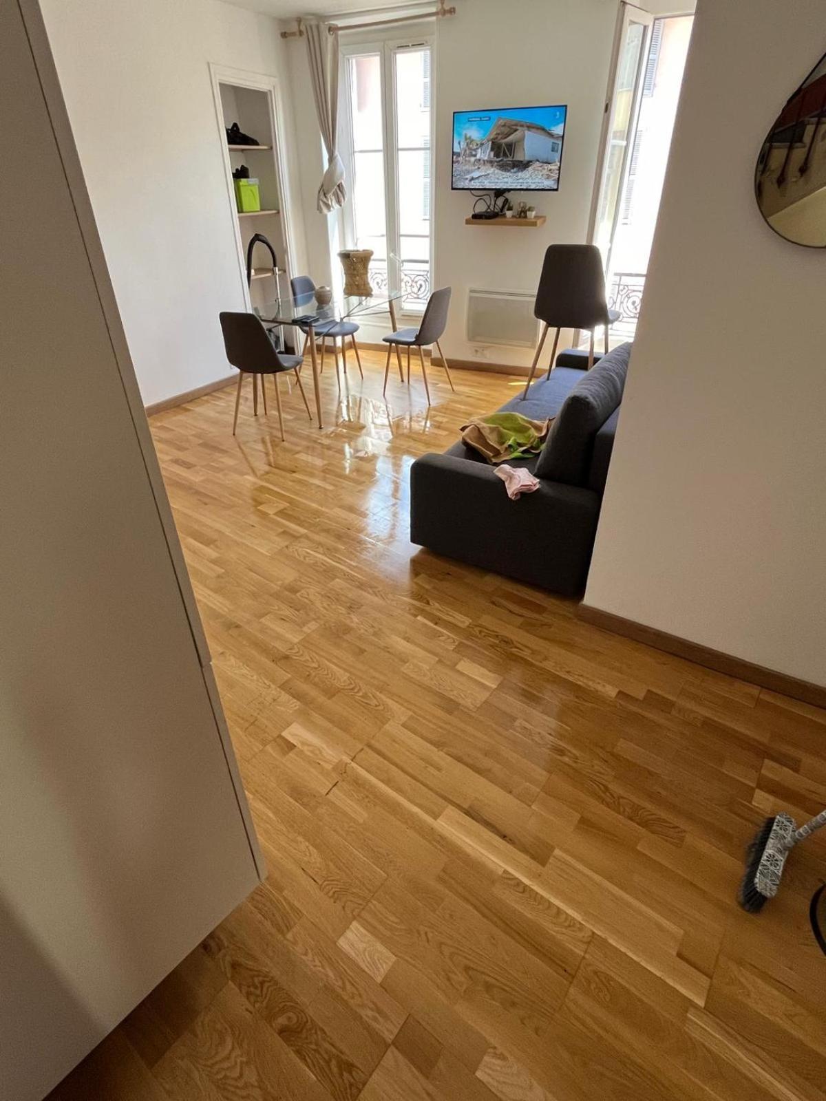 Gare Iconic Apartment *