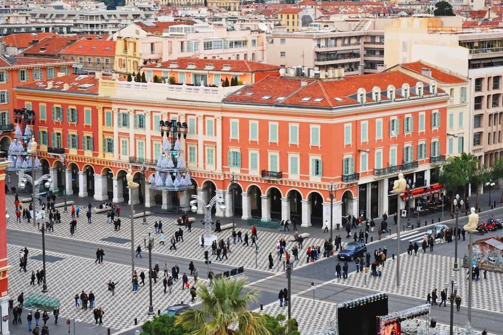 Luxury On Promenade Des In