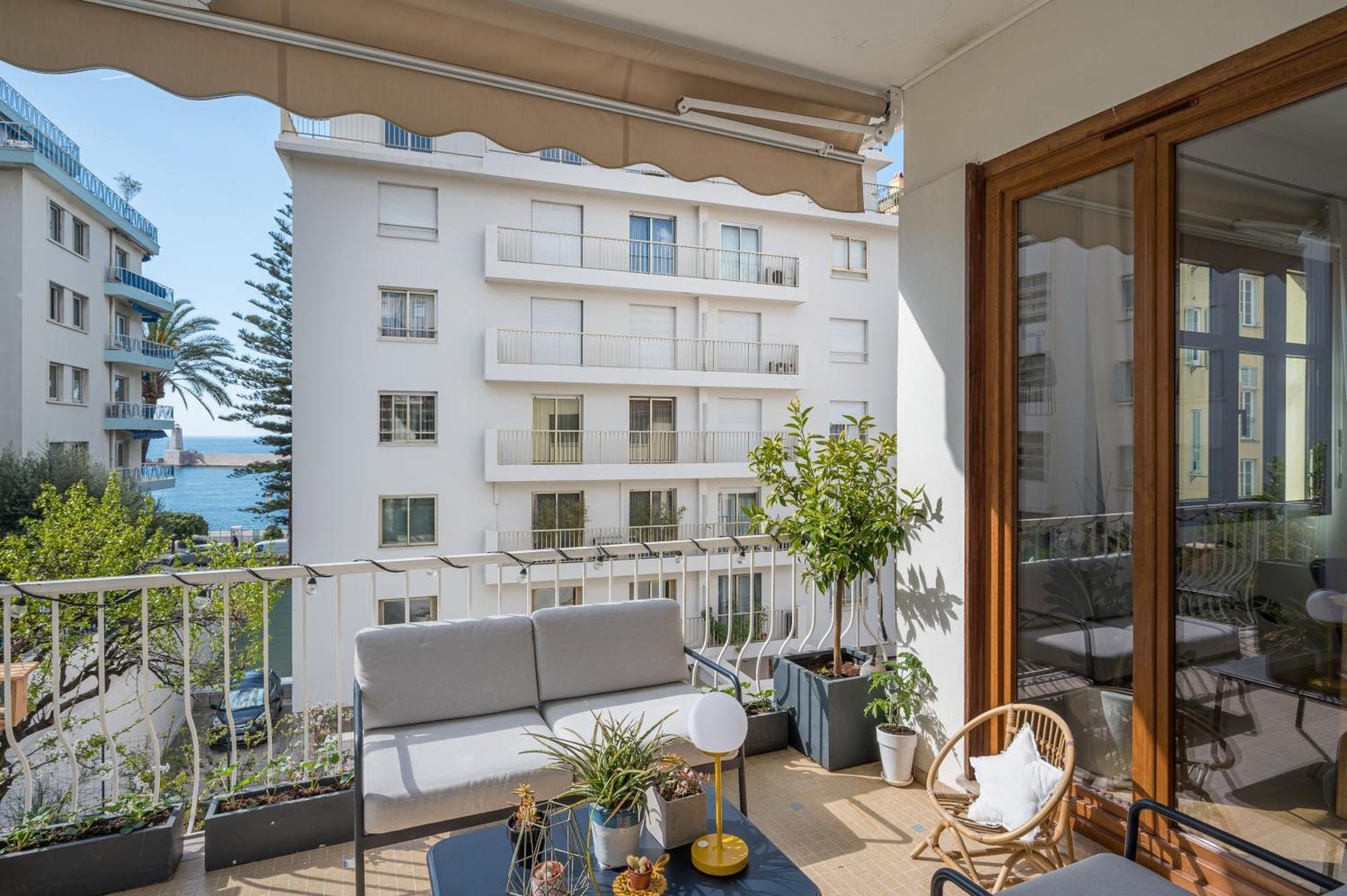 Luxueux 4 Pieces En Bord De Mer Avec Parking Apartment