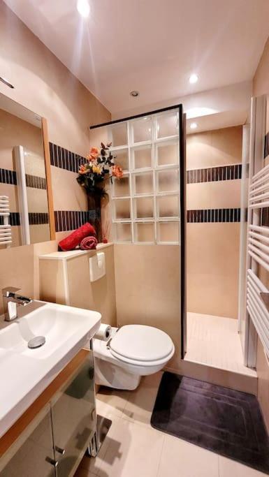 Duplex Apartment, Sea View And Swimming Pool * Nice