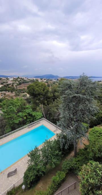 Duplex Apartment, Sea View And Swimming Pool * Nice