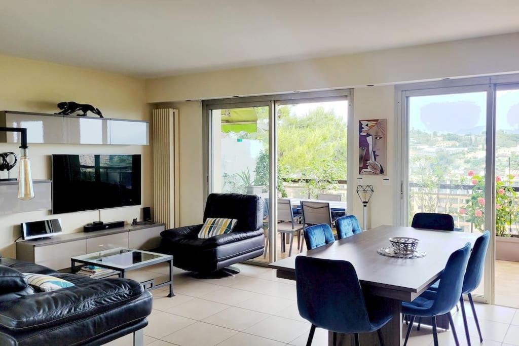 Duplex Apartment, Sea View And Swimming Pool Apartment