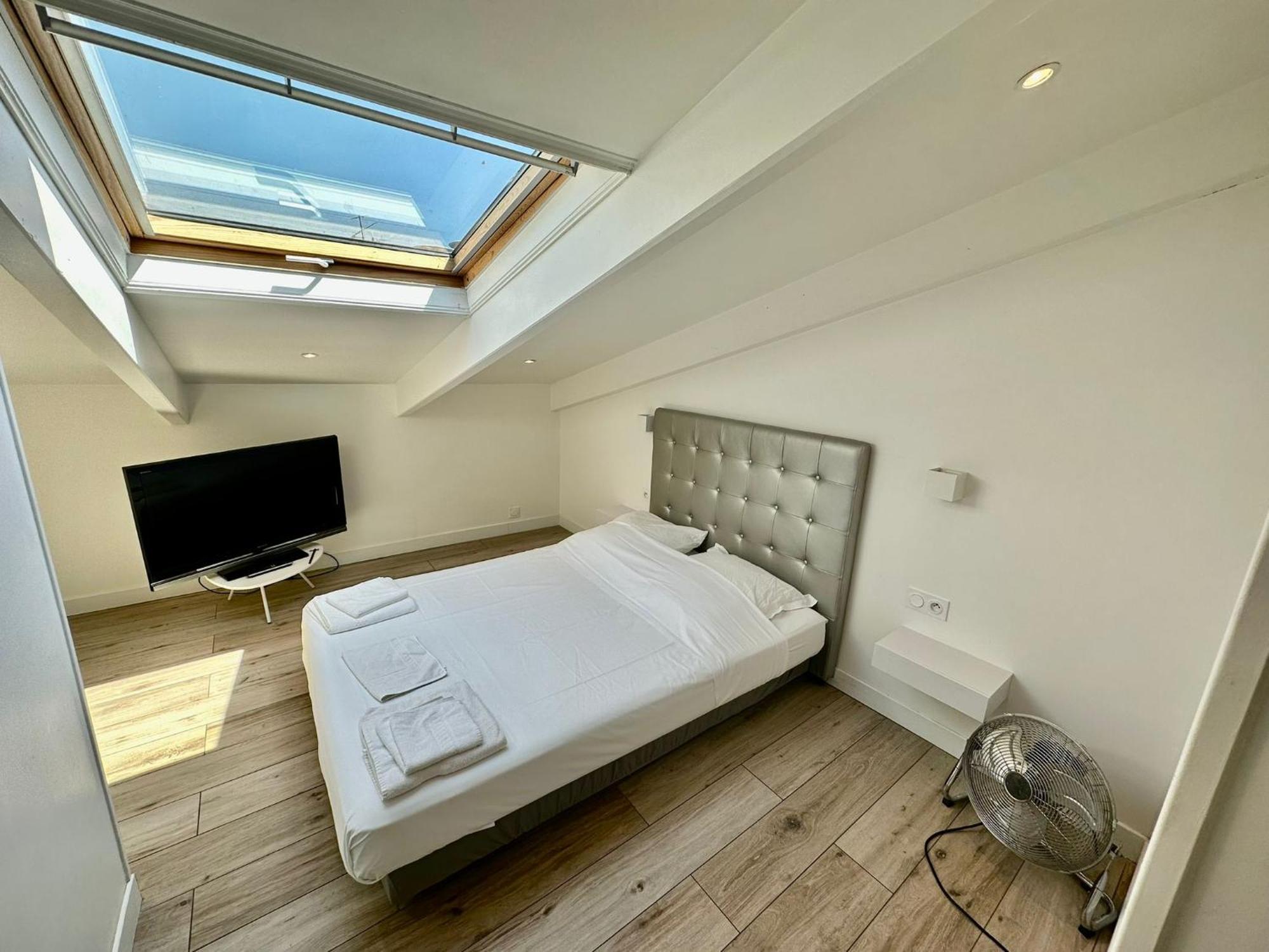 Apartment A Meyerbeer *