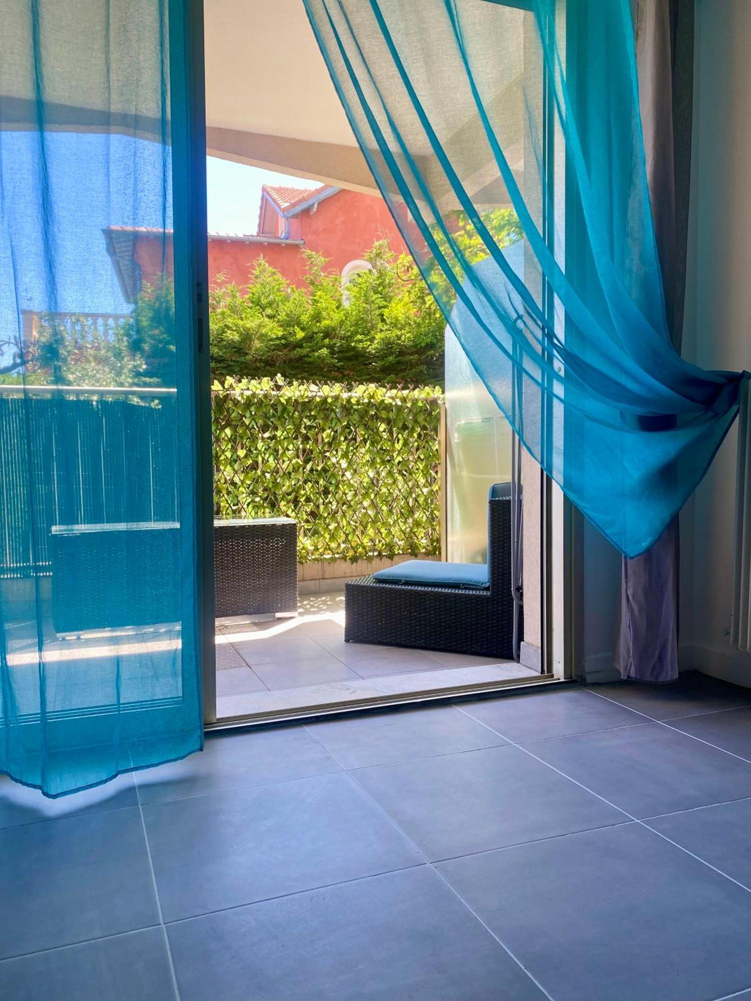 Apartment Jardin Fleuris Parking Nice