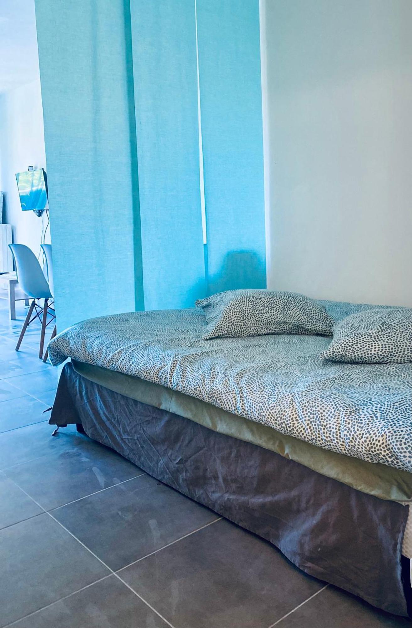 Jardin Fleuris Parking Apartment