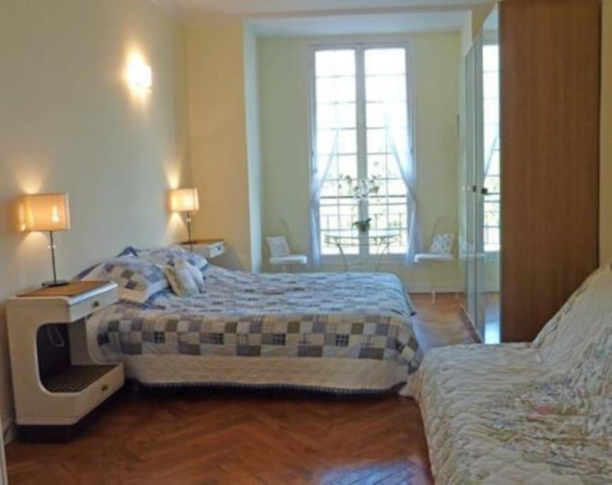 Luxury 2 Bed Sleeps 4, A/c - Center Apartment Nice