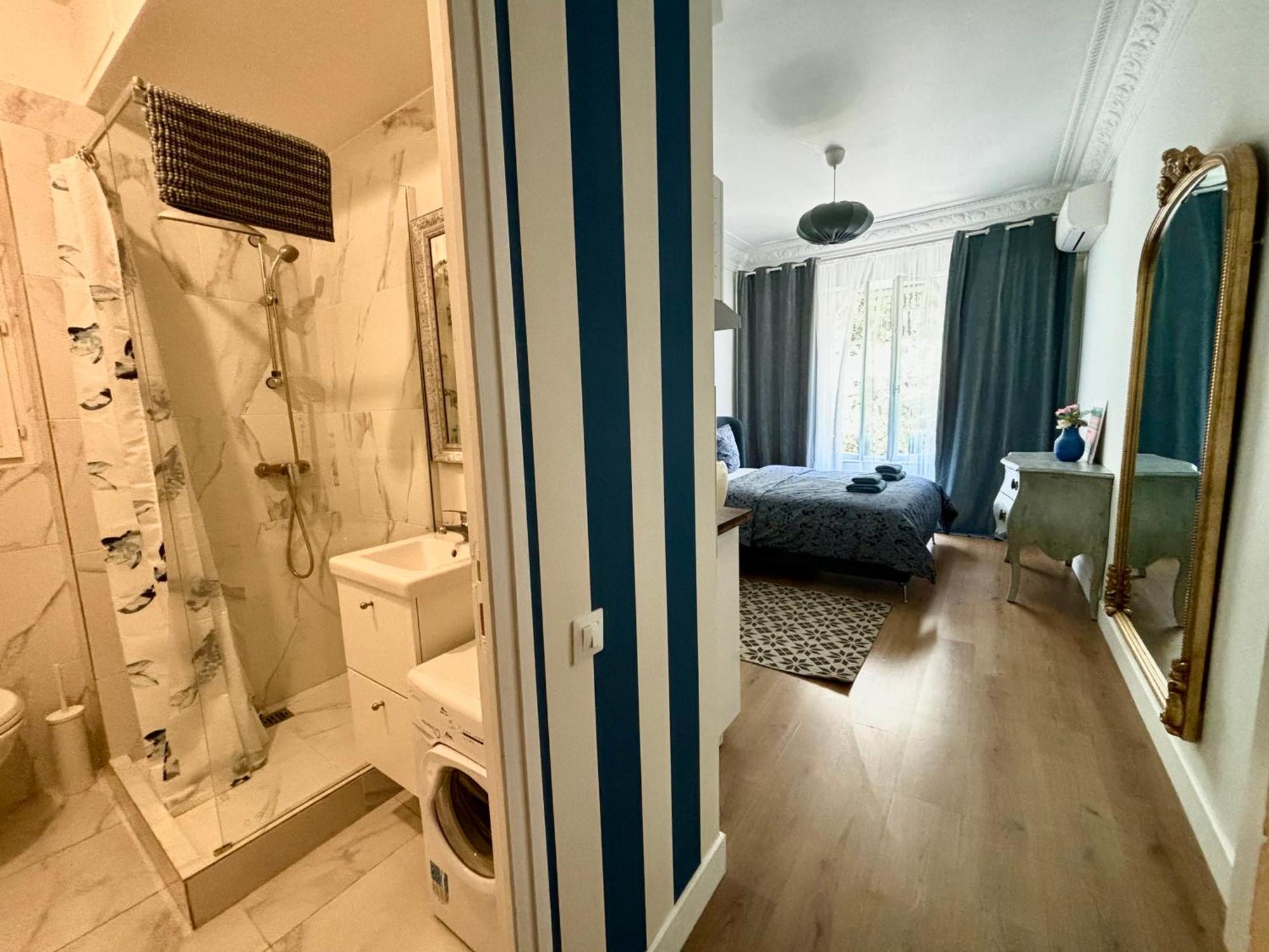 2 Steps From The Sea Near The Negresco Apartment