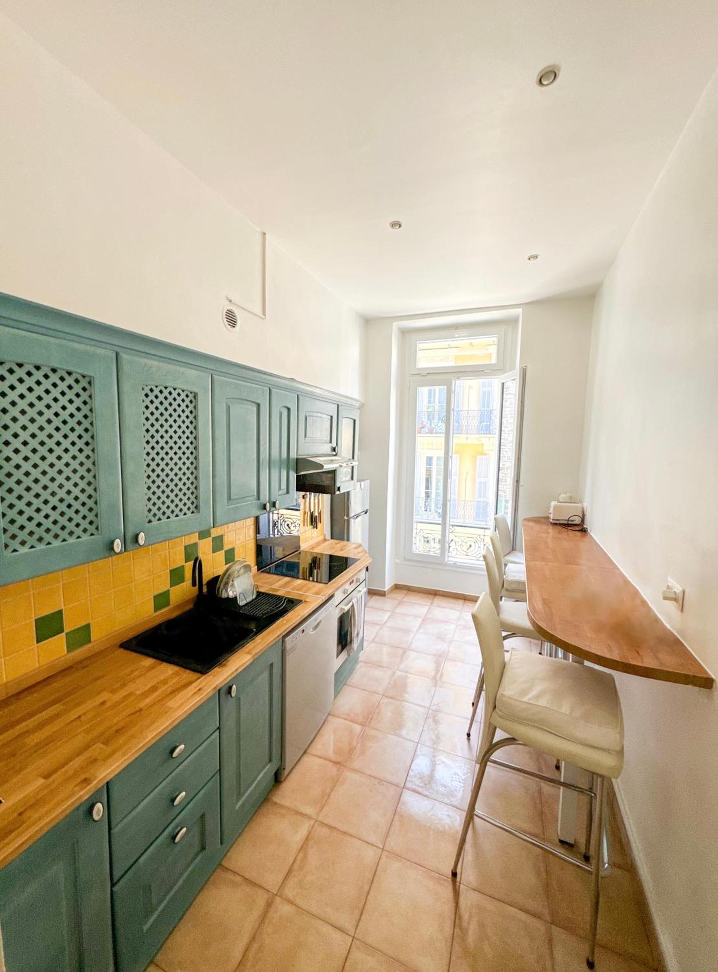 Apartment L'echappee De Riviera I Centre-ville I Climatise I Proche Gare Et I Ideal Couple Et Famille *