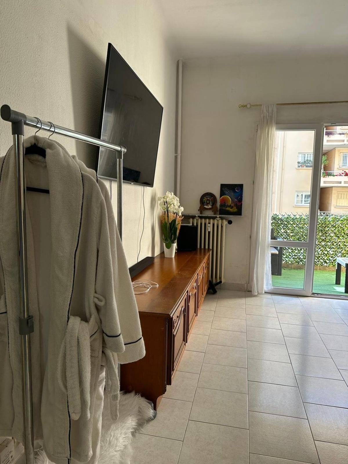 Apartment Pret De La Nice