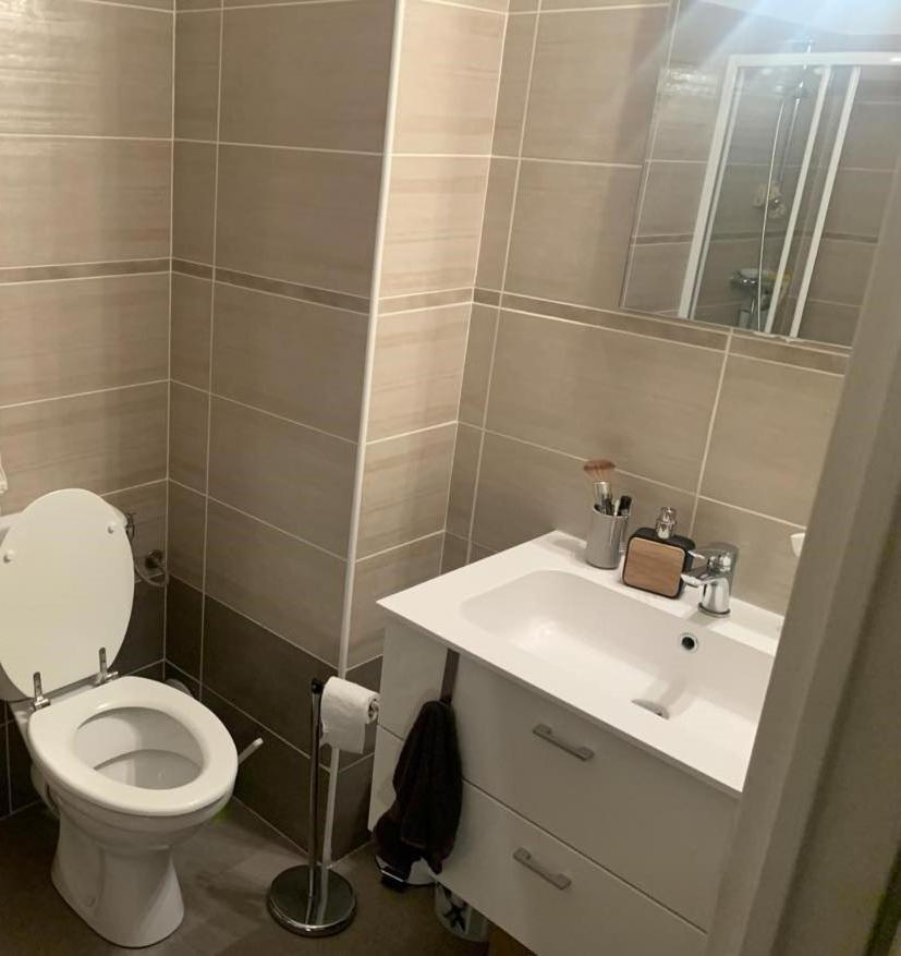 Apartment Studio Climatise Proche Plage *