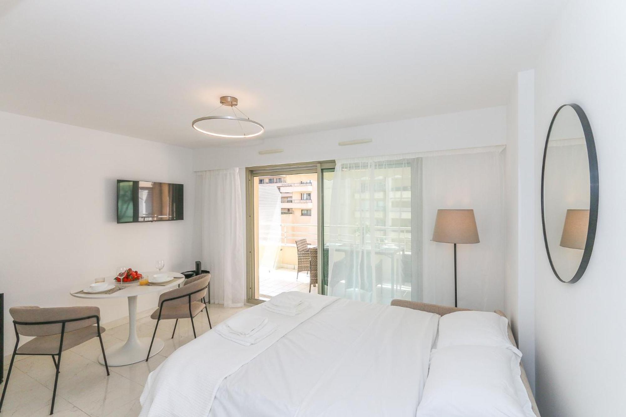 In Les Residences Du Palais Apartment