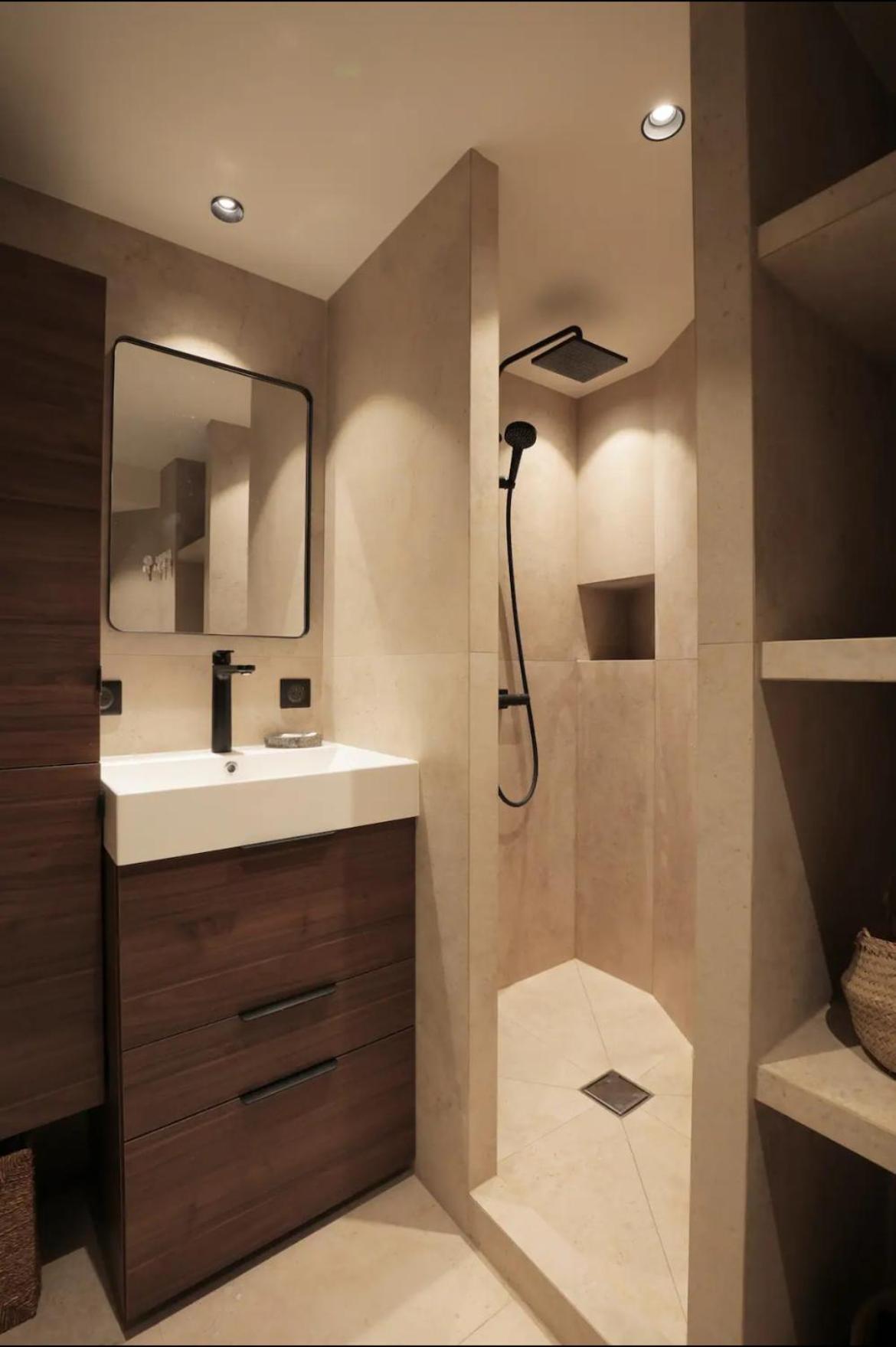 Fully Equiped Newly Refurbished With An Incredible View In